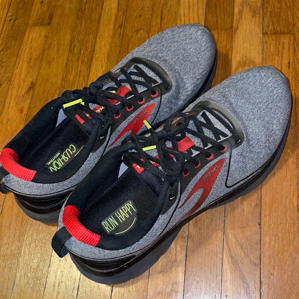 Mens brooks tennis shoes